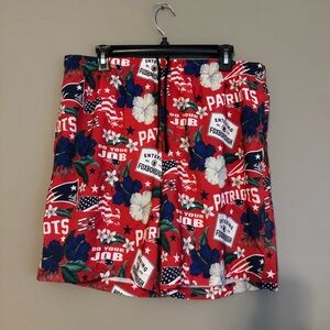 NFL Team Apparel New England Patriots Men Lg Swim Trunks Shorts Tropical Floral